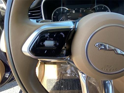 2022 Jaguar XF SE