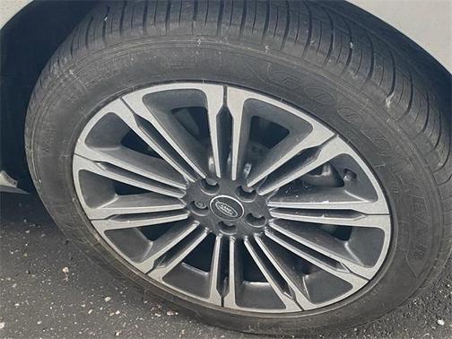 2025 Land Rover Range Rover Evoque Dynamic SE