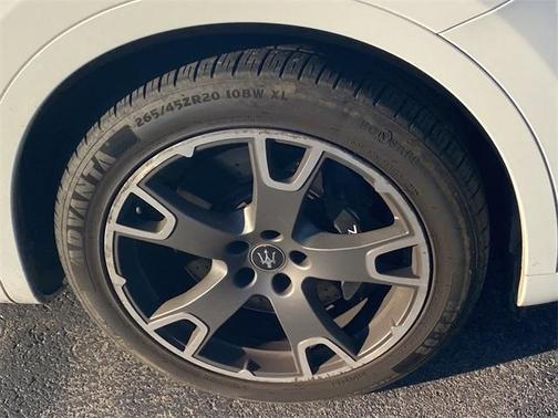 2023 Maserati Levante Modena