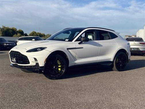 2023 Aston Martin DBX 707