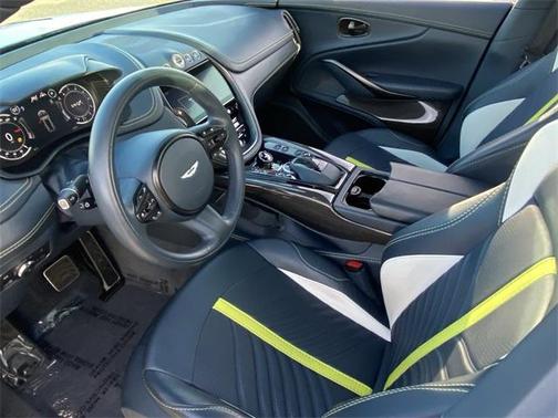 2023 Aston Martin DBX 707