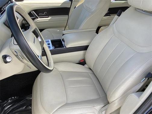 2023 Land Rover Range Rover P530 SE