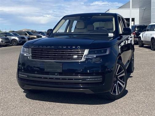 2023 Land Rover Range Rover P530 SE
