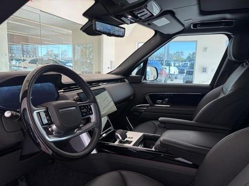 2025 Land Rover Range Rover P530 Autobiography