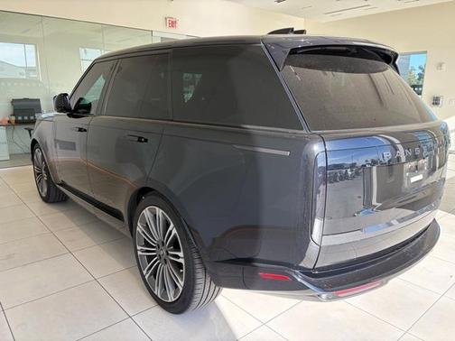 2025 Land Rover Range Rover P530 Autobiography