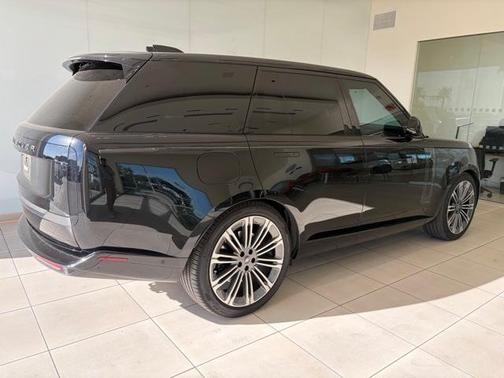 2025 Land Rover Range Rover P530 Autobiography