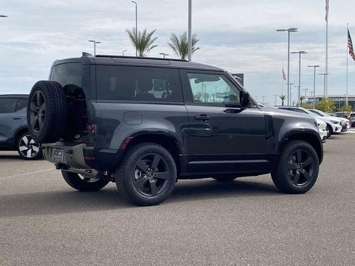 2023 Land Rover Defender 90 X-Dynamic SE