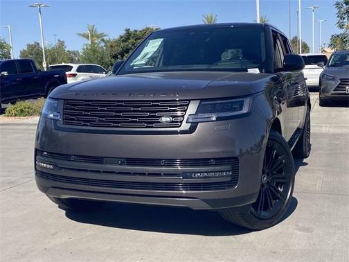 2025 Land Rover Range Rover P530 SE 7 Seat