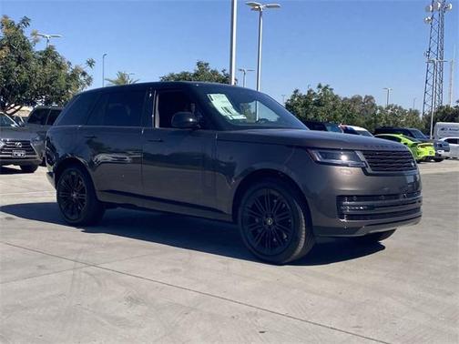 2025 Land Rover Range Rover P530 SE 7 Seat