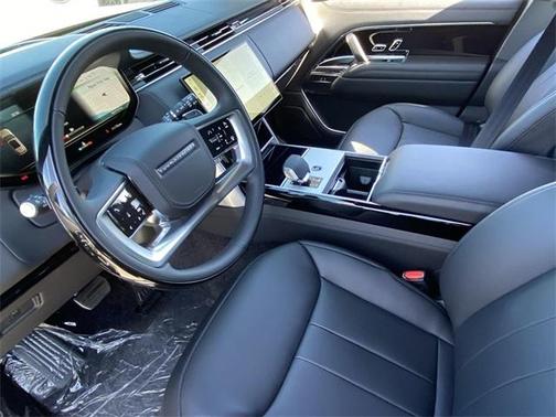 2025 Land Rover Range Rover P530 SE 7 Seat