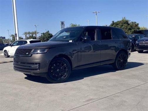 2025 Land Rover Range Rover P530 SE 7 Seat