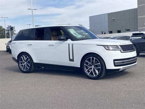 2025 Land Rover Range Rover P550e SE