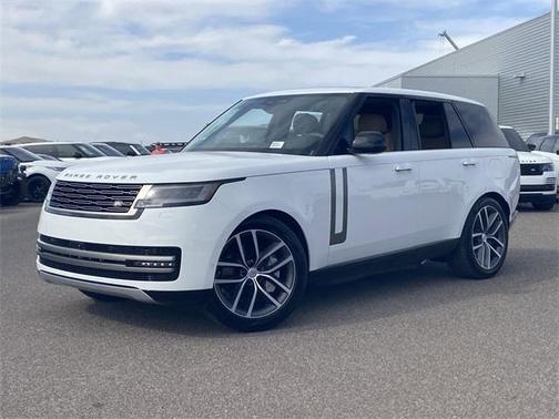2025 Land Rover Range Rover P550e SE