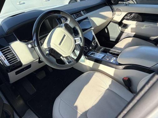 Fuji White 2019 Land Rover Range Rover 3.0L V6 Supercharged HSE