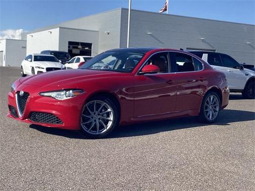 2020 Alfa Romeo Giulia Base