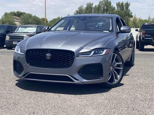 2021 Jaguar XF SE