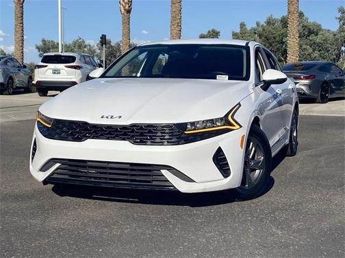 2022 Kia K5 LXS