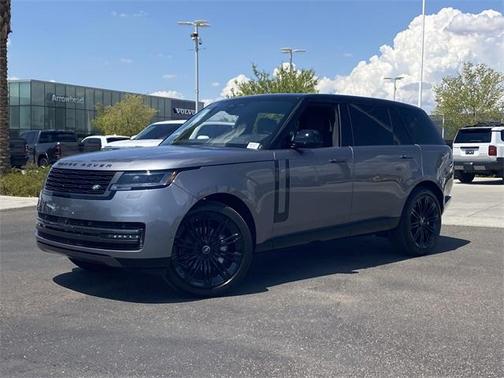 2025 Land Rover Range Rover P400 SE 7 Seat