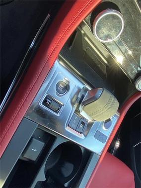 2024 Jaguar F-PACE P250 R-Dynamic S