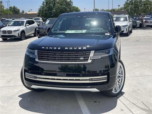 2025 Land Rover Range Rover P530 SE 7 Seat