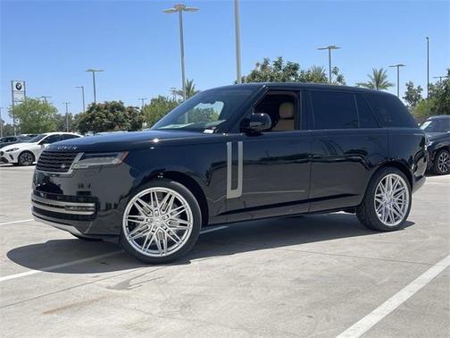 2025 Land Rover Range Rover P530 SE 7 Seat