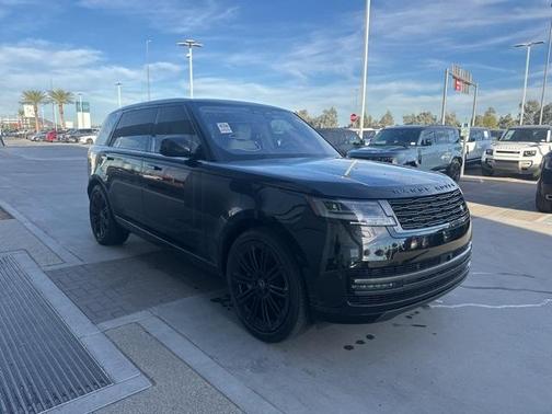 2023 Land Rover Range Rover SE