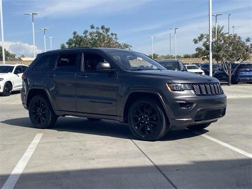 2018 Jeep Grand Cherokee Altitude