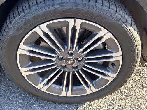 Carpathian Grey 2024 Land Rover Range Rover Evoque Dynamic SE