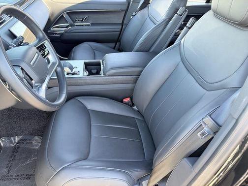 2025 Land Rover Range Rover P400 SE