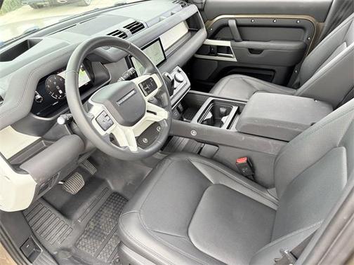 2023 Land Rover Defender 110 S