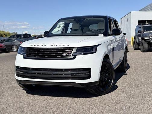 2026 Land Rover Range Rover P530 SE