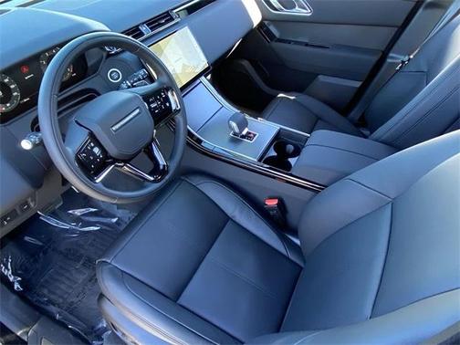 2025 Land Rover Range Rover Velar P400 Dynamic SE