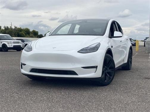 2025 Tesla Model Y Long Range