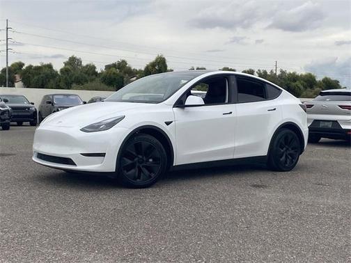2025 Tesla Model Y Long Range