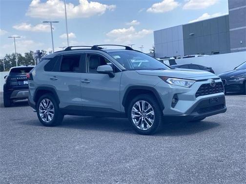 2019 Toyota RAV4 XLE Premium