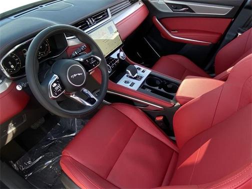 2025 Jaguar F-PACE P250 R-Dynamic S