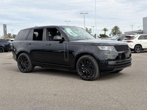 Santorini Black 2026 Land Rover Range Rover P550e SE