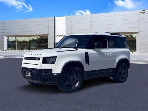 2024 Land Rover Defender P400 X-Dynamic SE