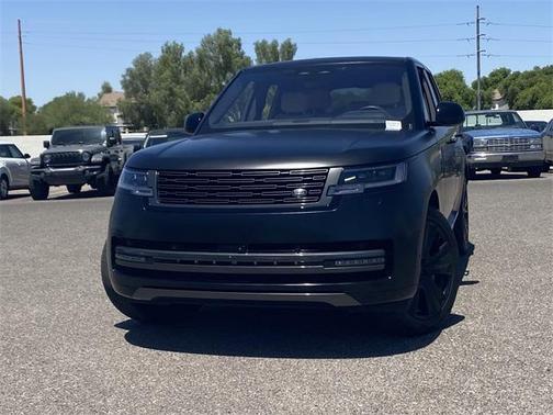 2023 Land Rover Range Rover P530 SE