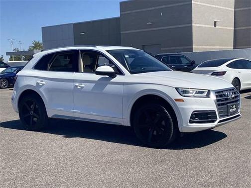 2018 Audi Q5 2.0T Prestige