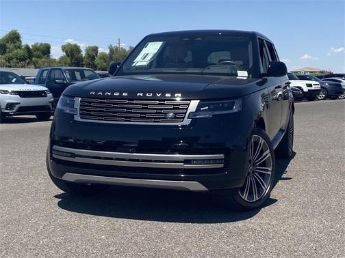 2025 Land Rover Range Rover P400 SE 7 Seat