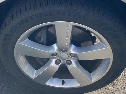 2023 Land Rover Defender First Edition