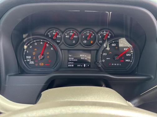 2025 Chevrolet Silverado 1500 Custom