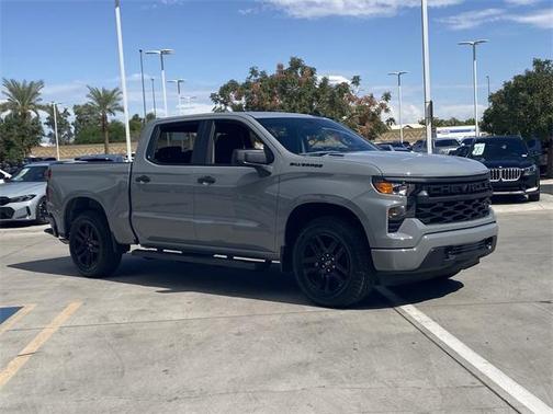 2025 Chevrolet Silverado 1500 Custom