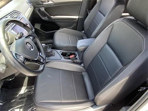 2021 Volkswagen Tiguan 2.0T SE R-Line Black