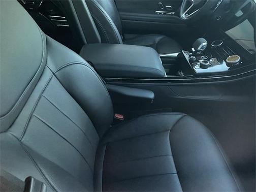 2023 Land Rover Range Rover Sport SE