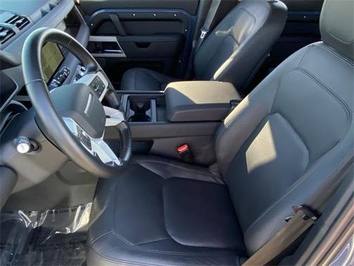 2024 Land Rover Defender P300