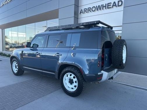 2024 Land Rover Defender P300