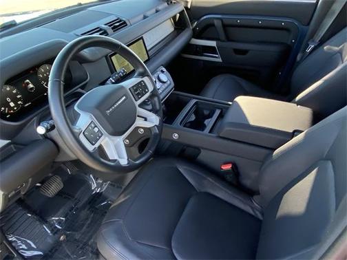 2024 Land Rover Defender P300