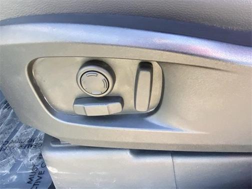 2024 Land Rover Defender P300